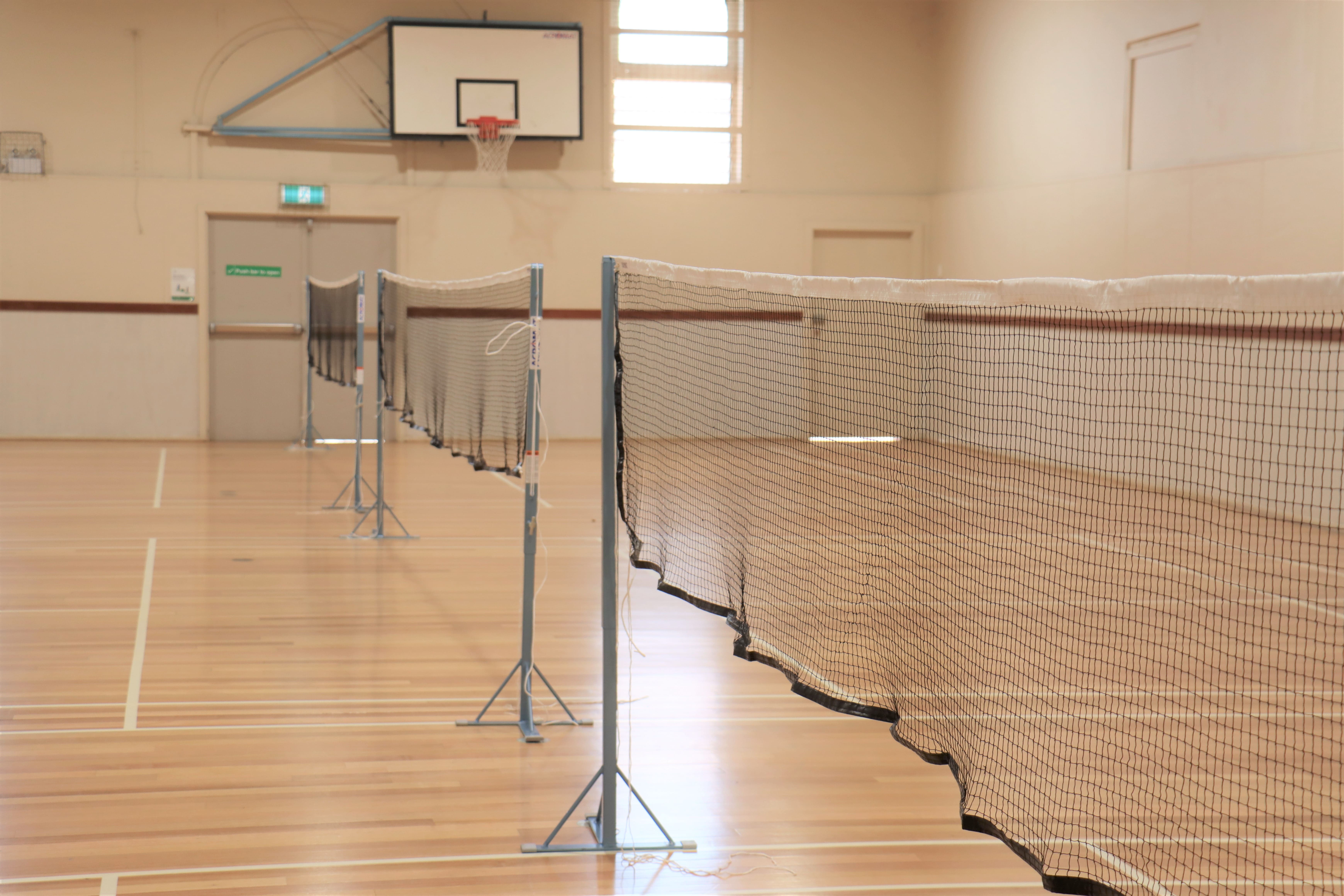 Badminton